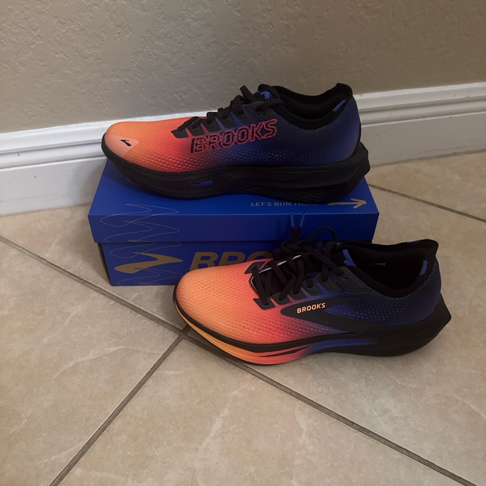 Brooks Hyperion 3 Men’s Running Shoes Size 9 Blue/Coral Papaya Brand New in Box - Picture 5 of 11